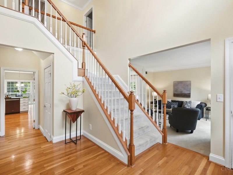1013 Bayhill Lane, Miami Township, OH 45140 Photo 9