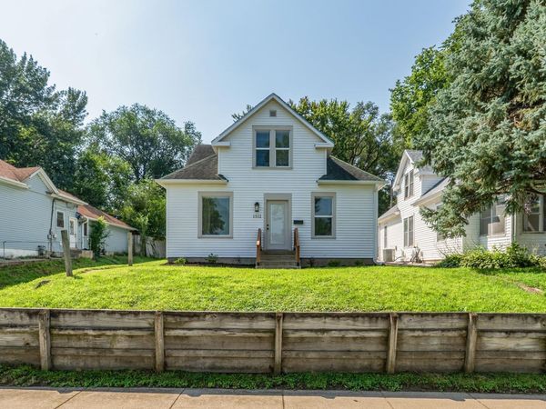 1512 W 6th Pl., Sioux City, IA 51103