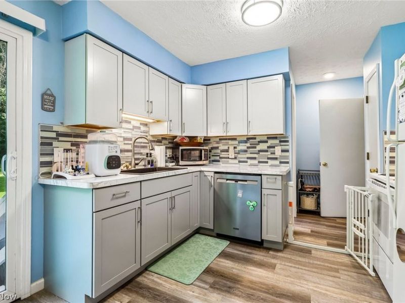 2097 Samira Road, Stow, OH 44224 Photo 7