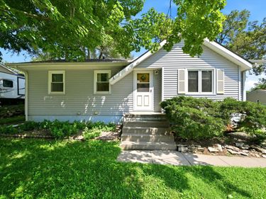 15 ARNOLD Avenue, COUNCIL BLUFFS, IA 51503