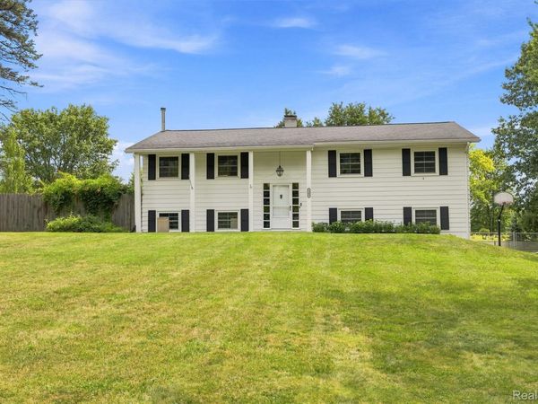 9805 Platt Road , Milan, Mi 48160