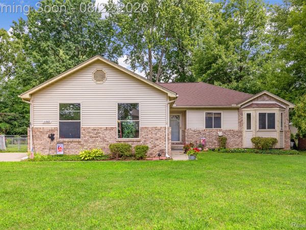11067 Ranch Home Court, Shelby Township, Mi 48317
