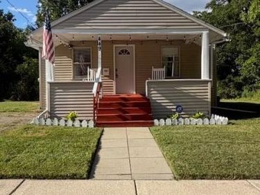 449 Midway Avenue, Pontiac, Mi 48341