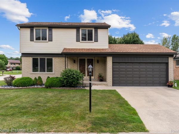 31690 Joann Drive , Chesterfield Township, Mi 48047