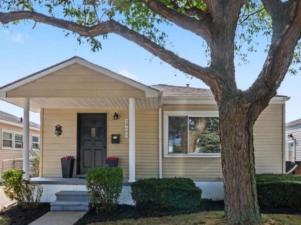 24605 Brittany Avenue, Eastpointe, Mi 48021