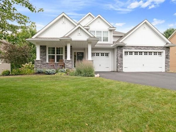 2460 White Pine Way, Stillwater, MN 55082
