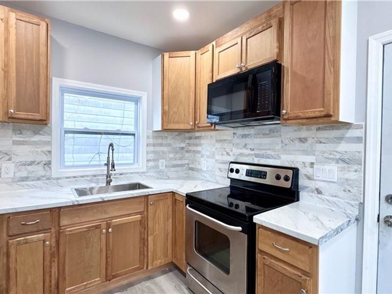 941 Springfield Street, Dayton, OH 45403 Photo 13