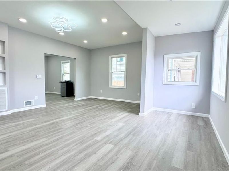 941 Springfield Street, Dayton, OH 45403 Photo 8