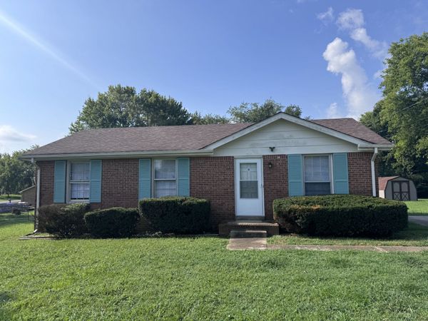 322 Welchwood Dr, Clarksville, TN 37040