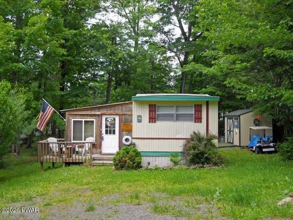 142 Granite Drive , Greentown, PA 18426