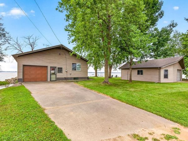 7244 COUNTY ROAD H, Fremont, WI 54940