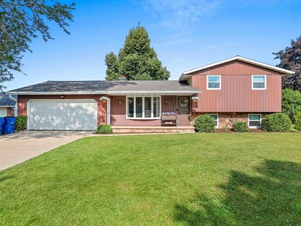 2016 BALTIC TERRACE, Green Bay, WI 54311