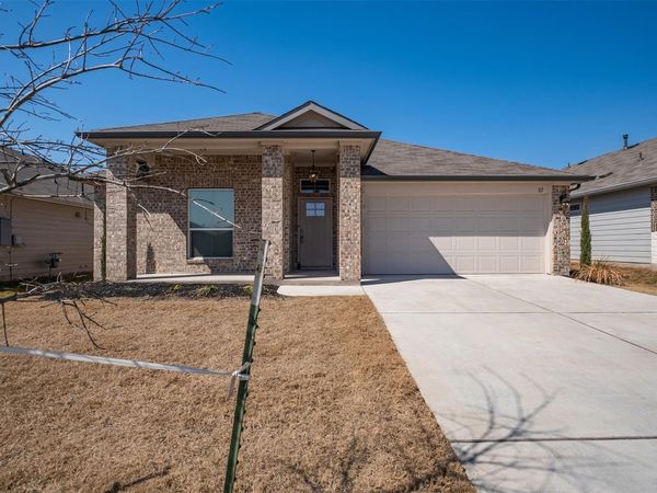 117 Cranbrook LN, Hutto, TX 78634