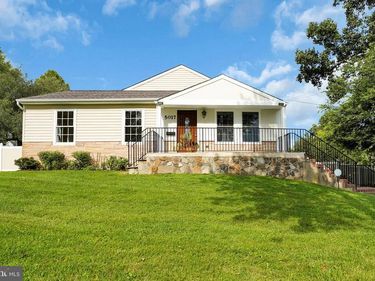 5017 LABURCH LANE , ANNANDALE, VA 22003