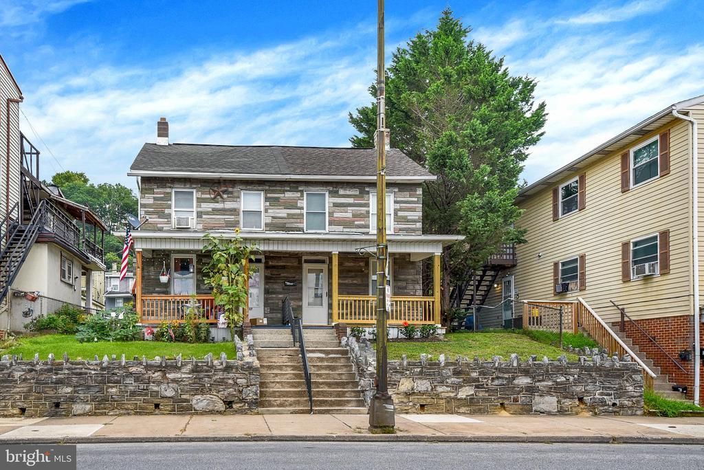 339 S FRONT STREET , STEELTON, PA 17113