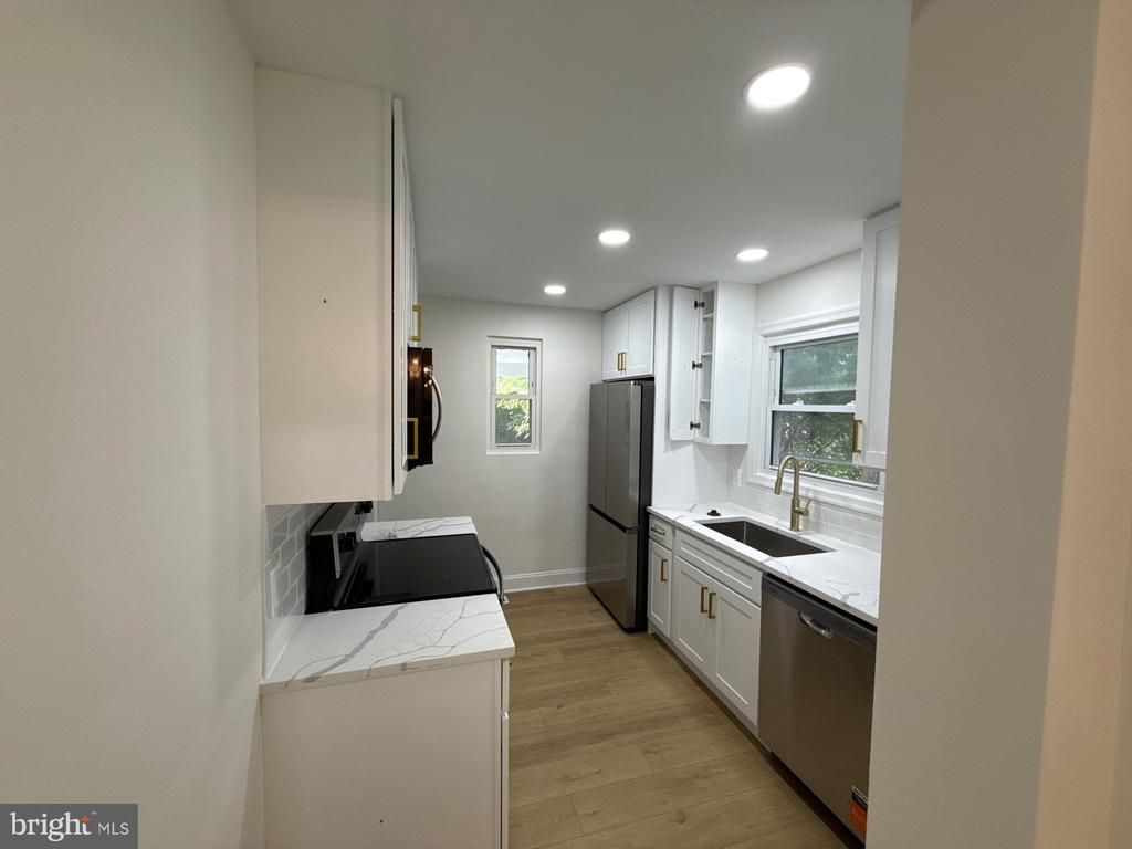 6002 41ST AVENUE, HYATTSVILLE, MD 20782