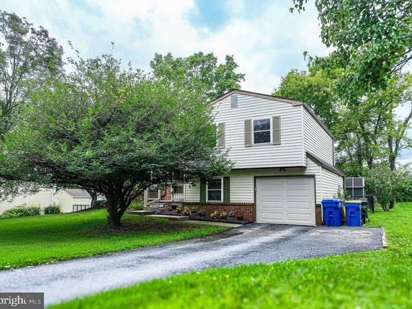 873 BLUE JAY ROAD, HARRISBURG, PA 17111