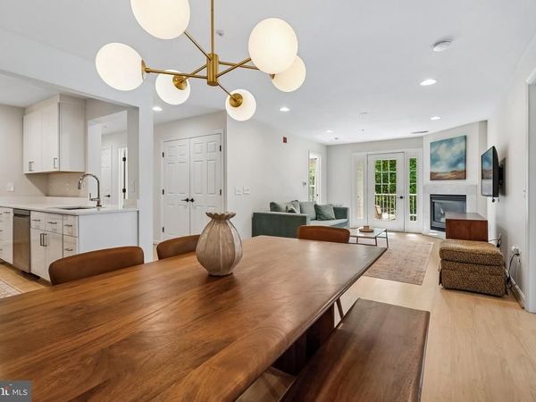 2052 QUAKER WAY, Unit 10, ANNAPOLIS, MD 21401