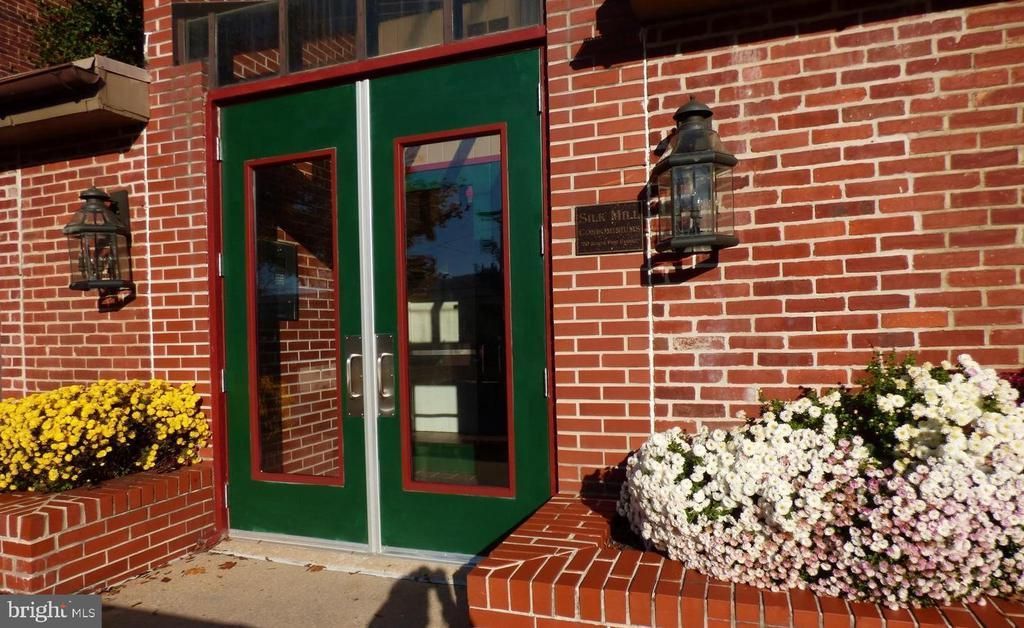 50 N PINE STREET , MARIETTA, PA 17547