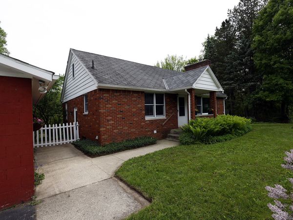 5801 N Territorial Road, Dexter, MI 48130