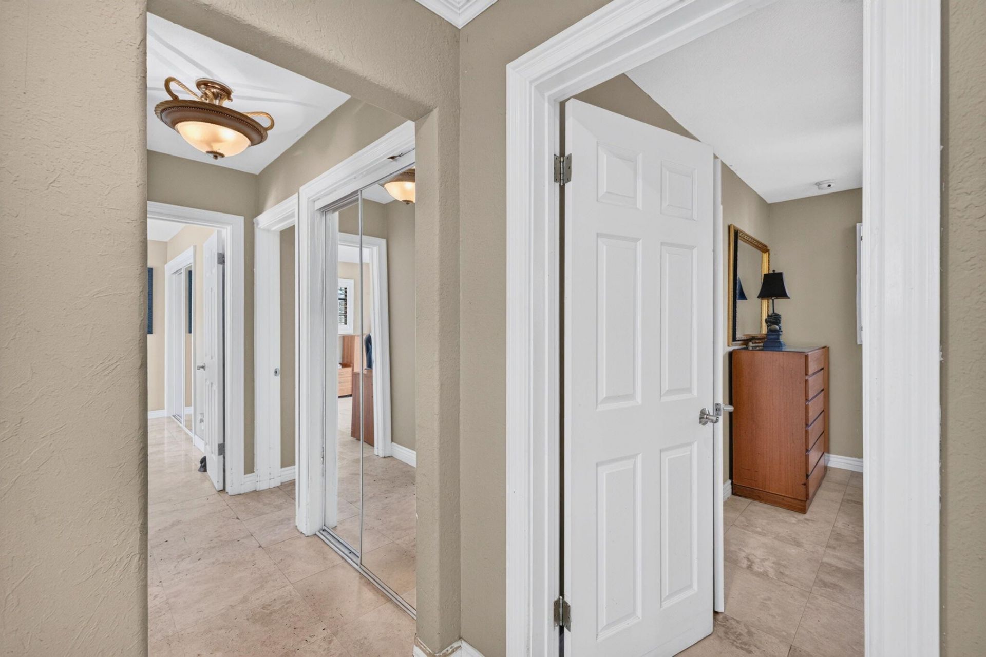 5581 NE 28th Avenue, Fort Lauderdale, FL 33308 Photo