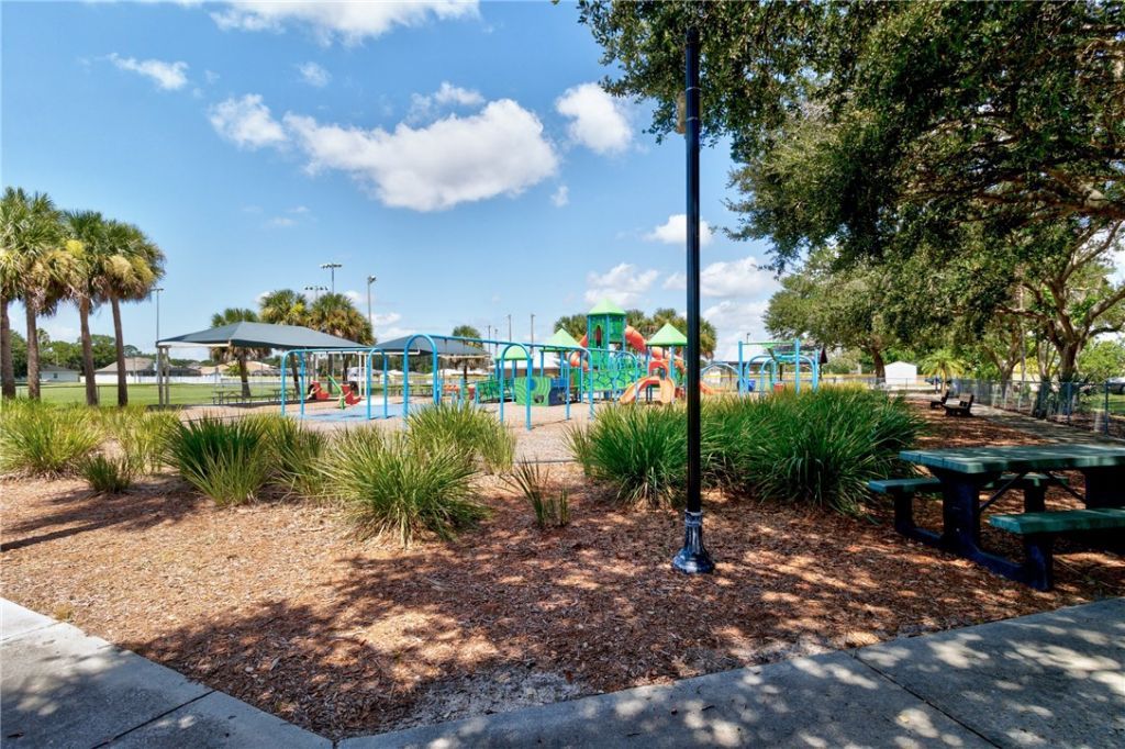 852 Barber Street, Sebastian, FL 32958 Photo