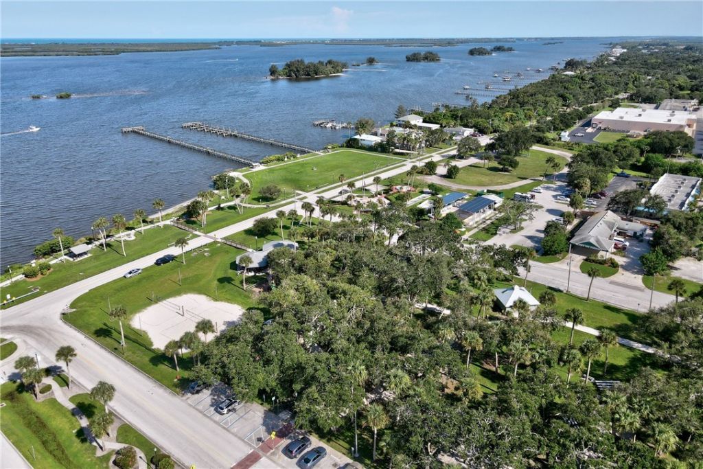 852 Barber Street, Sebastian, FL 32958 Photo