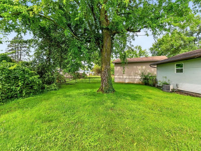 2491 Brocton Court , Columbus, OH 43219 Photo 23