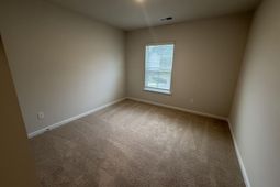 1318 Crosshill Court photo 4