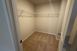 1318 Crosshill Court photo 4