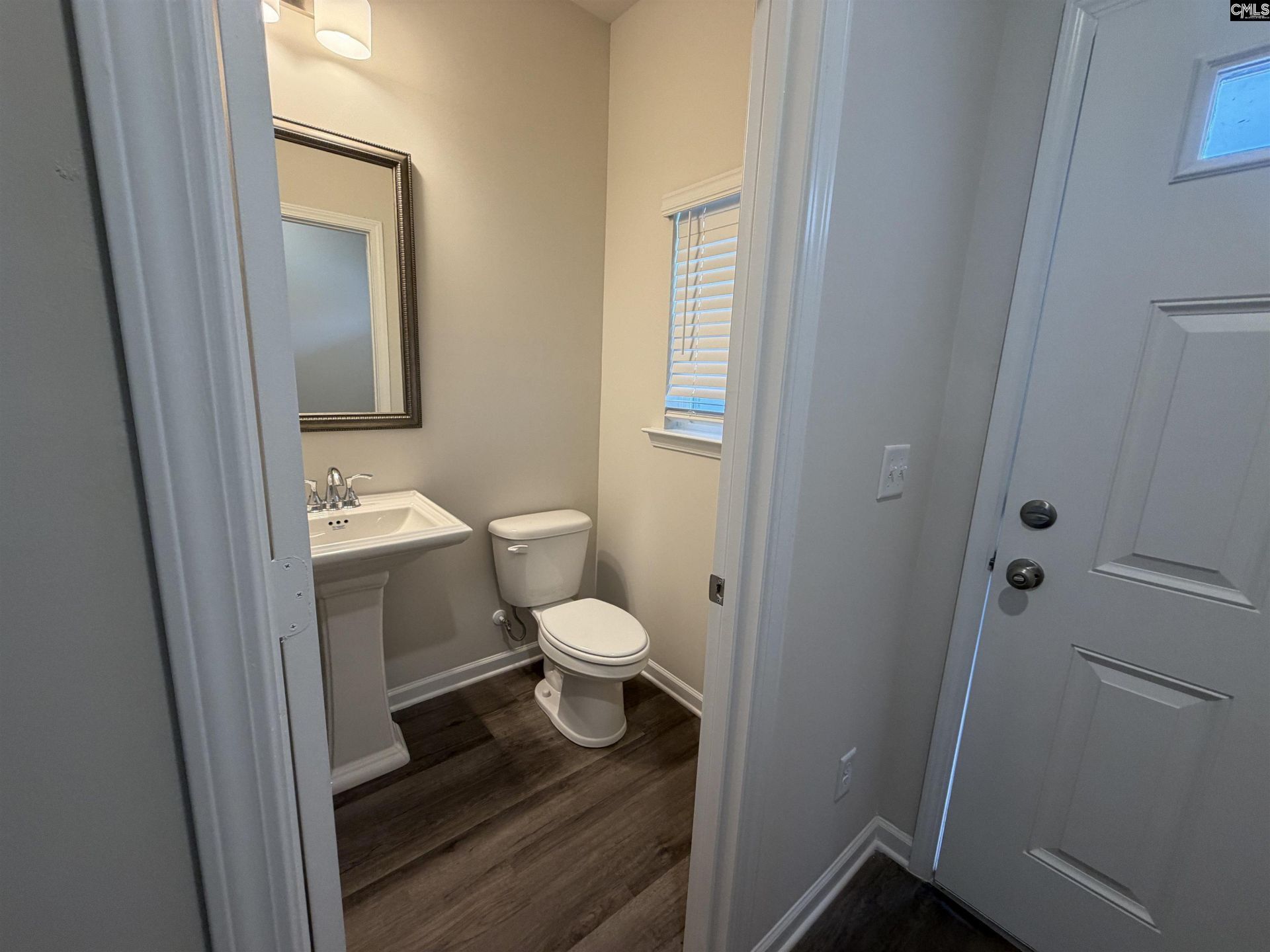 1318 Crosshill Court Photo 7