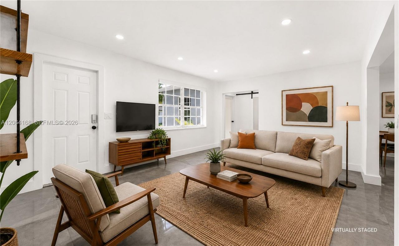 902 NW 10th Ct , Miami, FL 33136 Photo