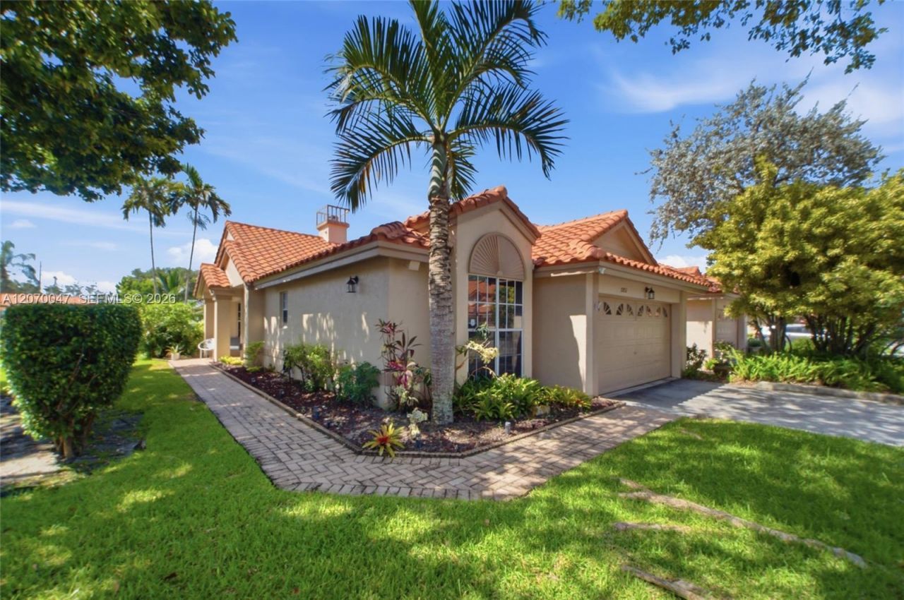 10852 Cypress Glen Dr , Coral Springs, FL 33071 Photo