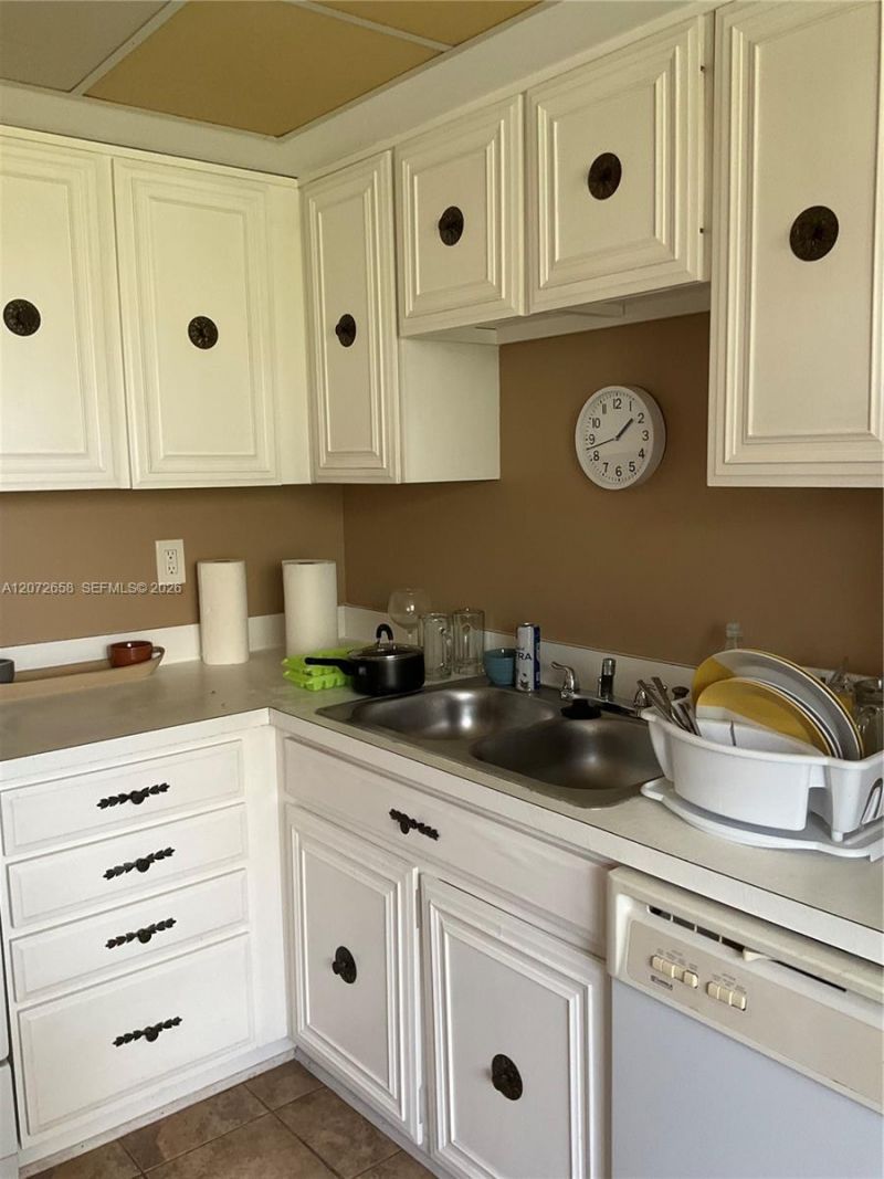 3050 Presidential Way , Unit 403, West Palm Beach, FL 33401 Photo