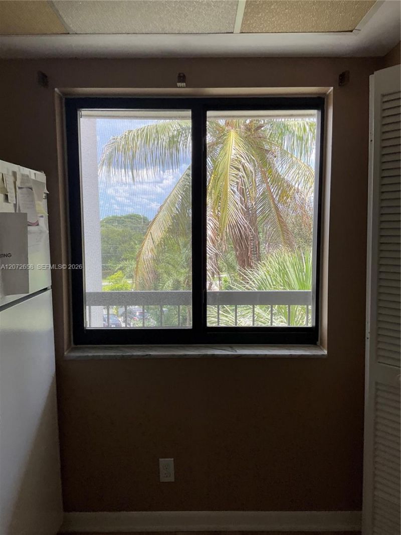 3050 Presidential Way , Unit 403, West Palm Beach, FL 33401 Photo