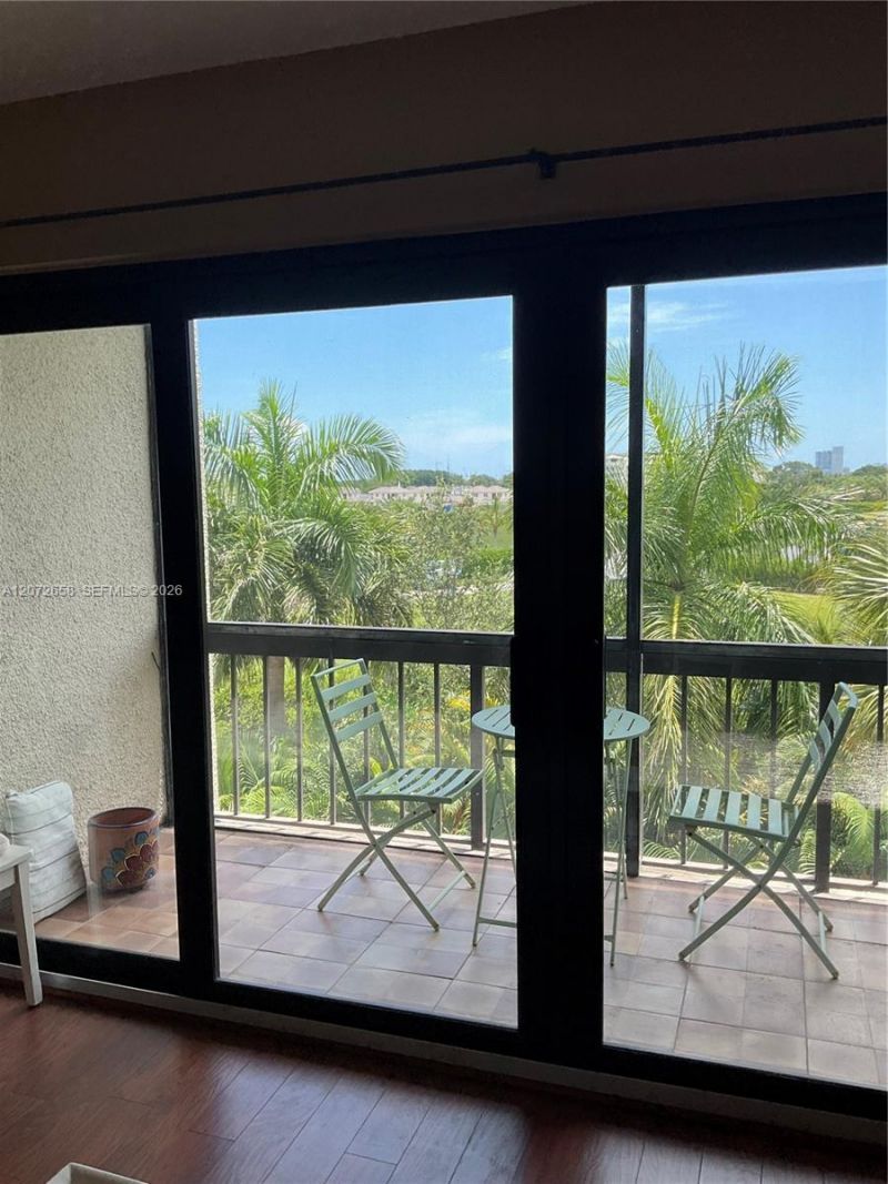 3050 Presidential Way , Unit 403, West Palm Beach, FL 33401 Photo