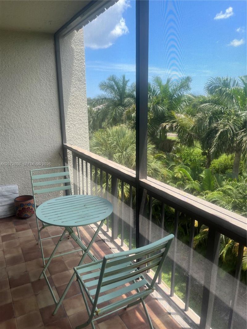 3050 Presidential Way , Unit 403, West Palm Beach, FL 33401 Photo