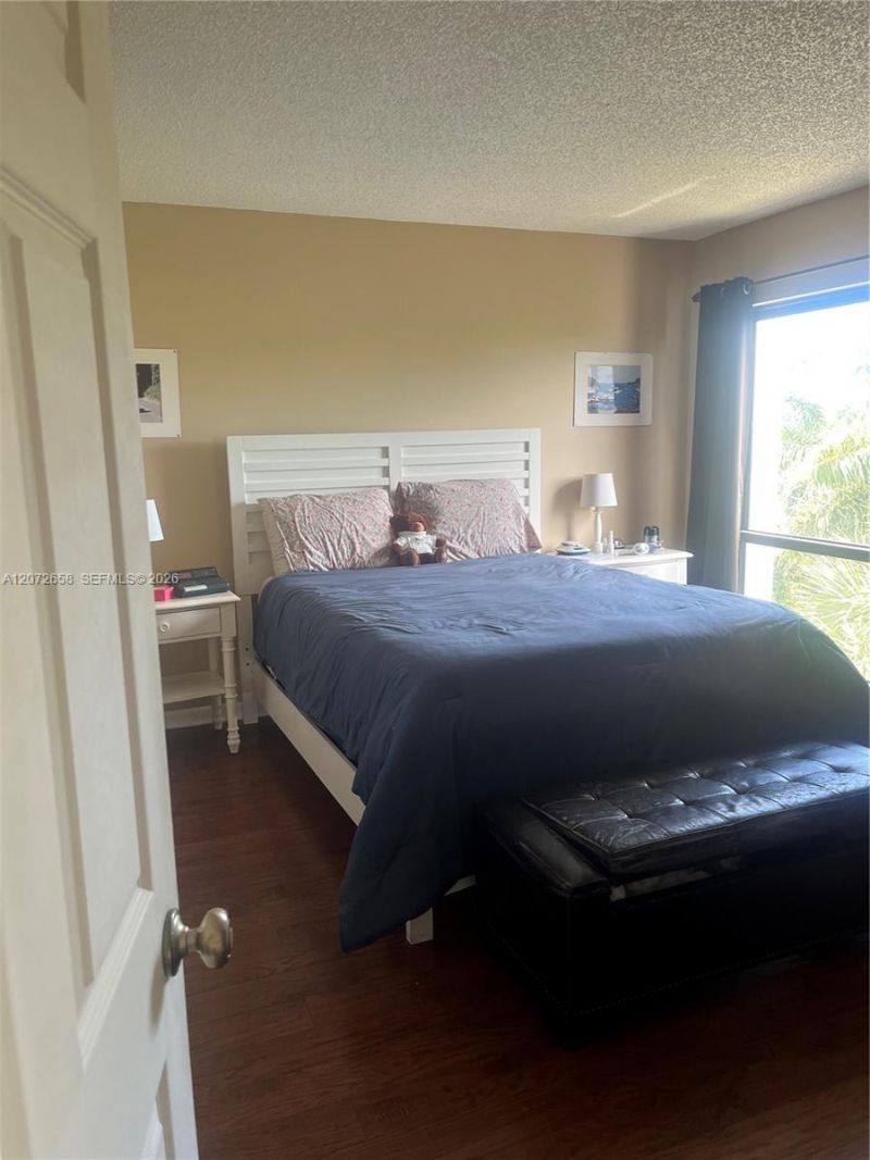 3050 Presidential Way , Unit 403, West Palm Beach, FL 33401 Photo