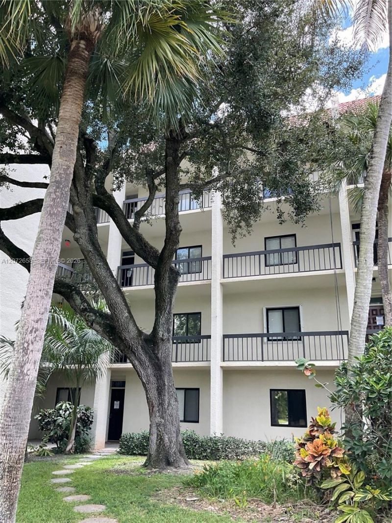 3050 Presidential Way , Unit 403, West Palm Beach, FL 33401 Photo
