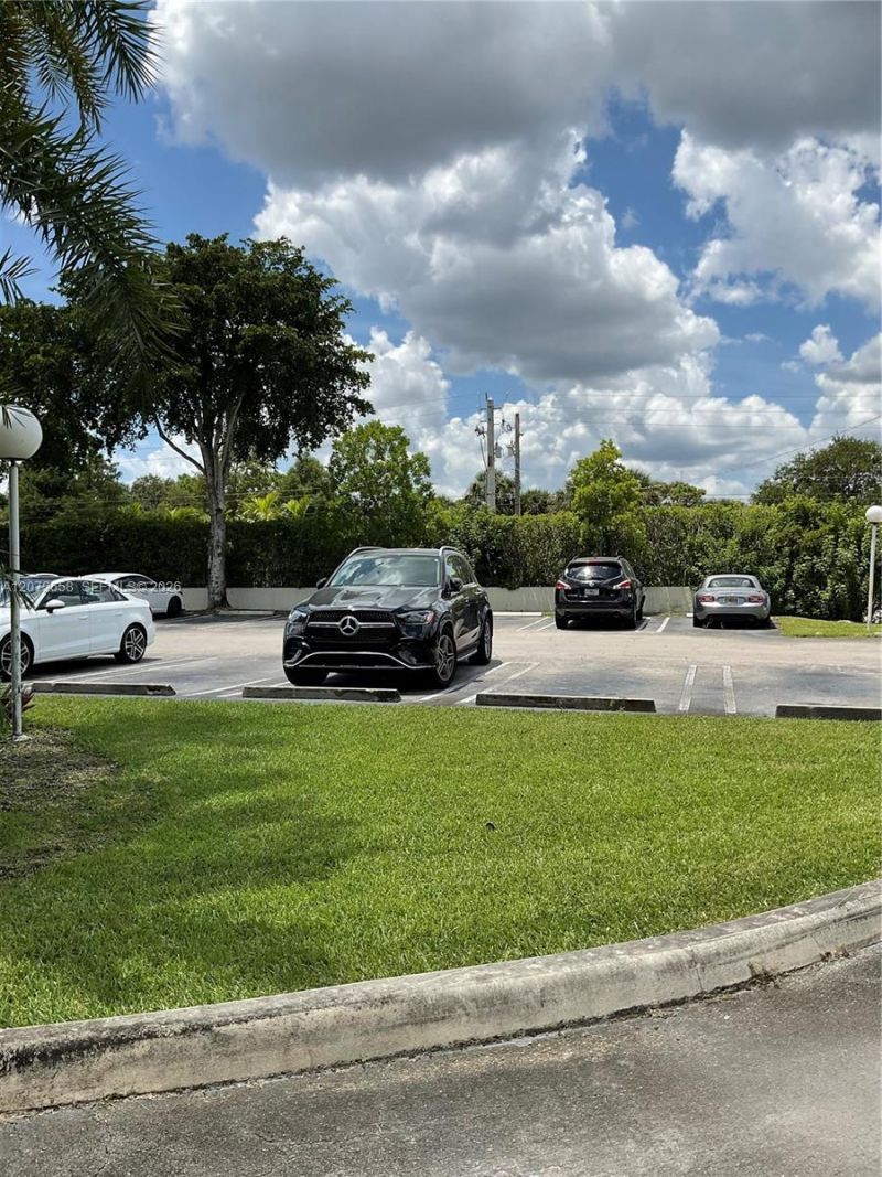 3050 Presidential Way , Unit 403, West Palm Beach, FL 33401 Photo