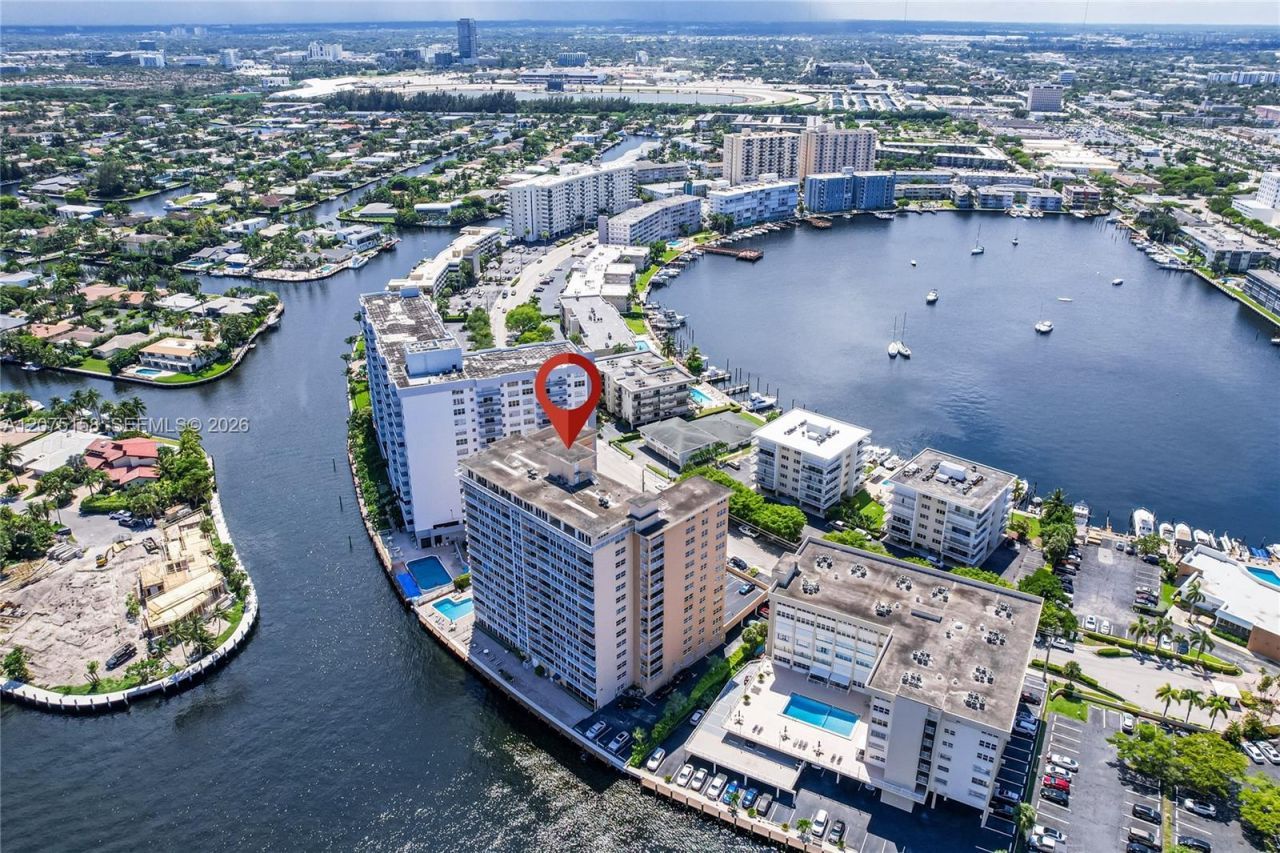 121 Golden Isles Dr , Unit 907, Hallandale Beach, FL 33009 Photo