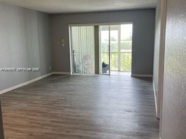 950 Hillcrest Dr , Unit 506, Hollywood, FL 33021