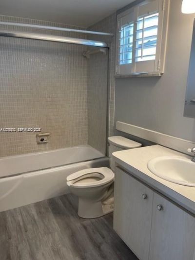 950 Hillcrest Dr , Unit 506, Hollywood, FL 33021 Photo