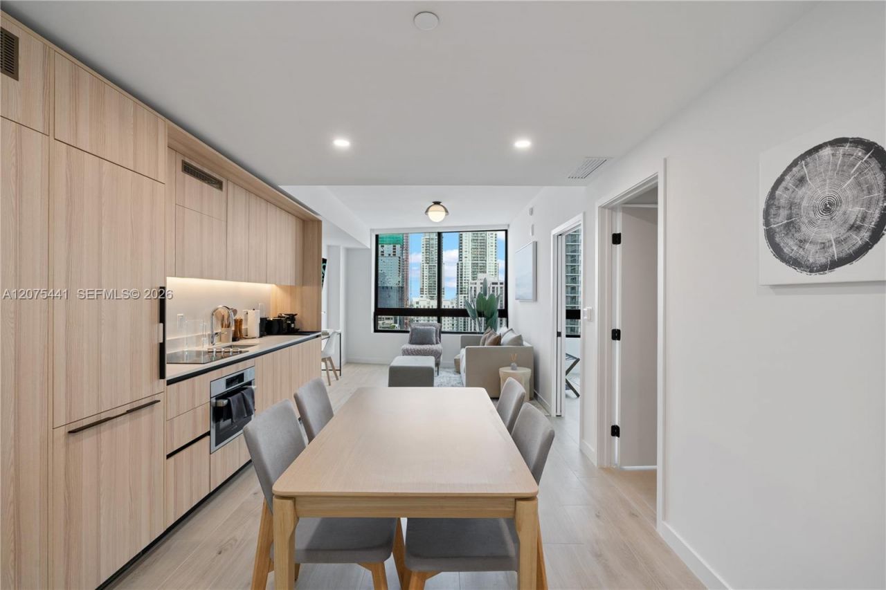 225 N Miami Ave , Unit 2807, Miami, FL 33128 Photo