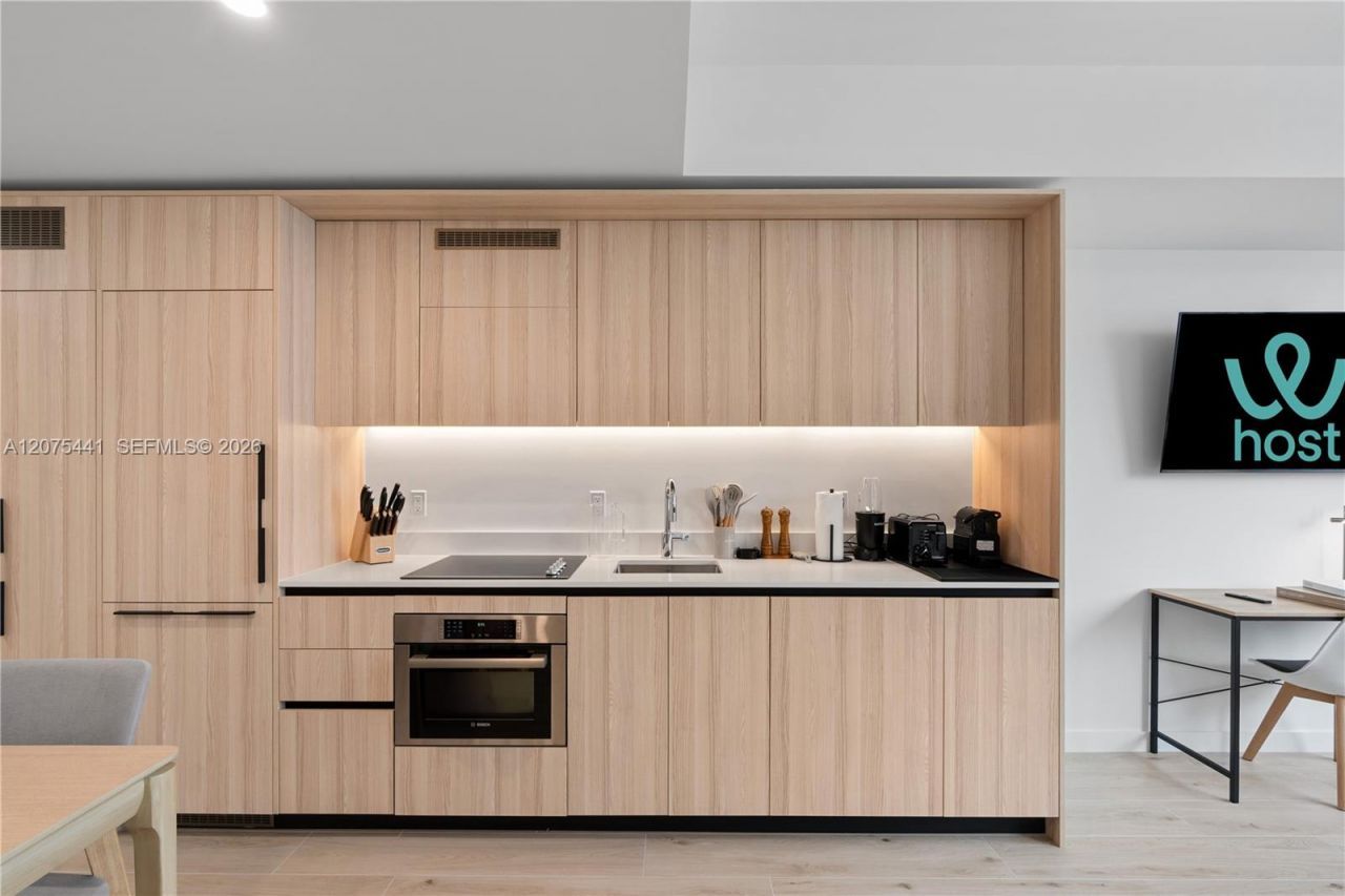 225 N Miami Ave , Unit 2807, Miami, FL 33128 Photo