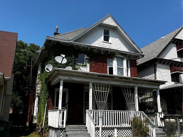 1120 Ferry Avenue , Niagara Falls, NY 14301