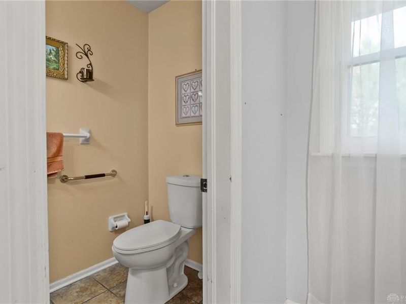 2425 Greenlawn Drive, Troy, OH 45373 Photo 21