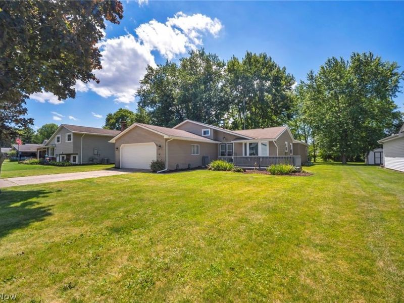 6224 Denise Drive, North Ridgeville, OH 44039 Photo 1
