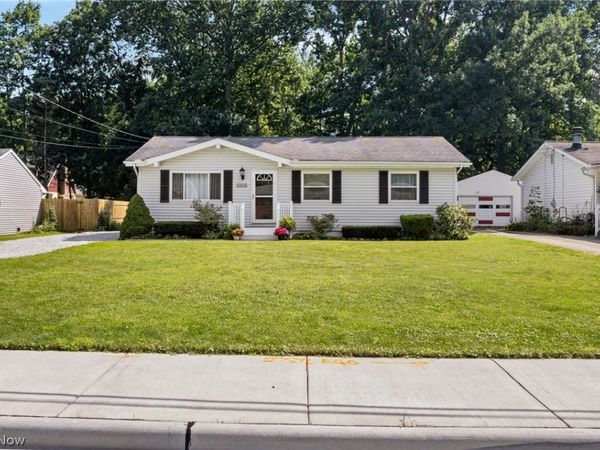 3316 Herbert Street , Mogadore, OH 44260