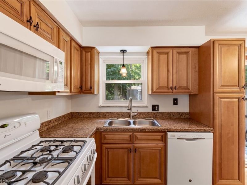 3316 Herbert Street , Mogadore, OH 44260 Photo 12